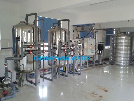 Sistema di filtraggio dell'acqua ad osmosi inversa di grande capacità Acqua pura che fa macchina RO Plant