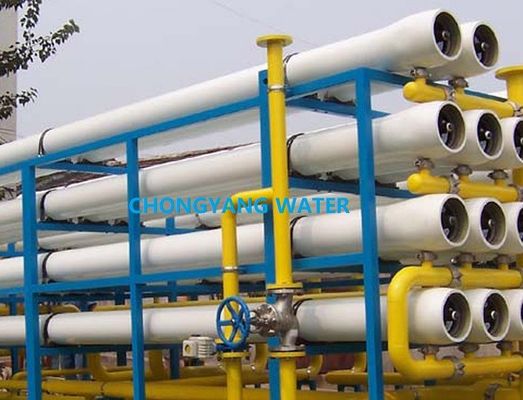 Sistema di acqua ultrapura a temperatura controllata da 5 a 40 °C con pompa CNP